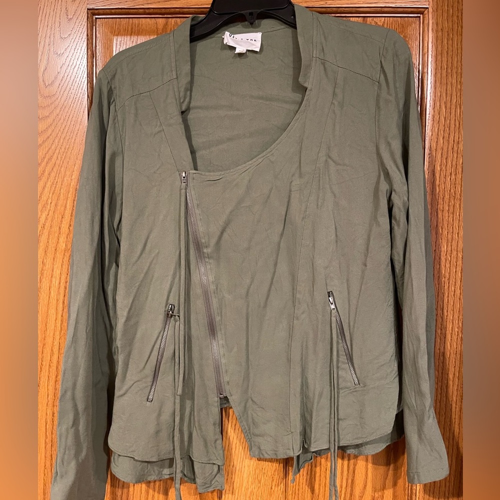 Olive & Oak green cropped jacket